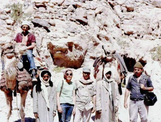 שבו במרכז, מטילים, בדואים וגמלים. אום שומר. 1970