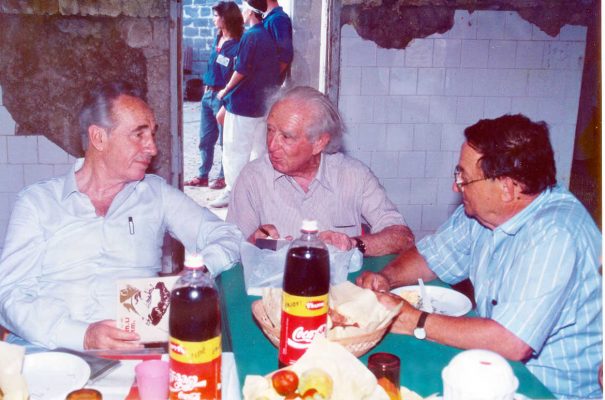 עם שמעון פרס, 80 שנה לכנרת