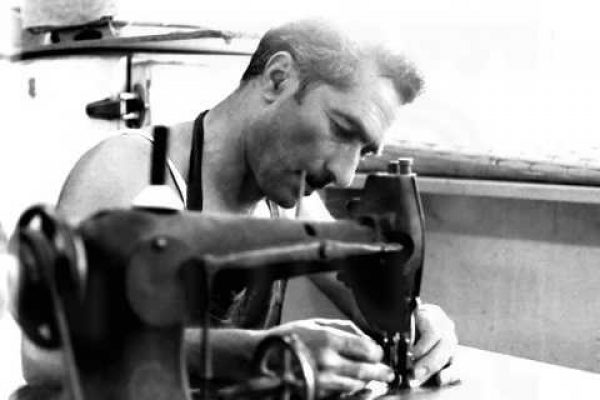 1-7141-PICT0019 דדו הסנדלר 1972