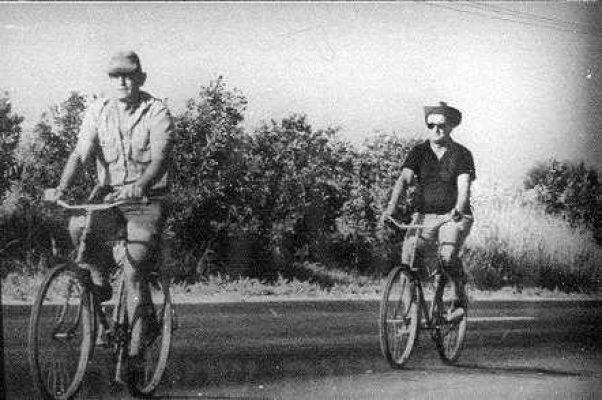 1968 עם יאיר הגלעדי, מסע אופנים לים המלח עם קבוצת חצב