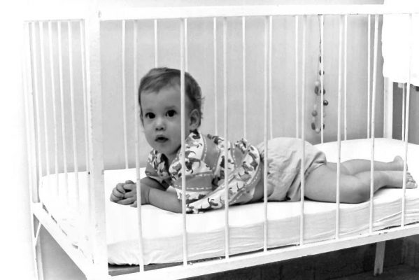 20-6217-PICT0029 ענת לוי 1971