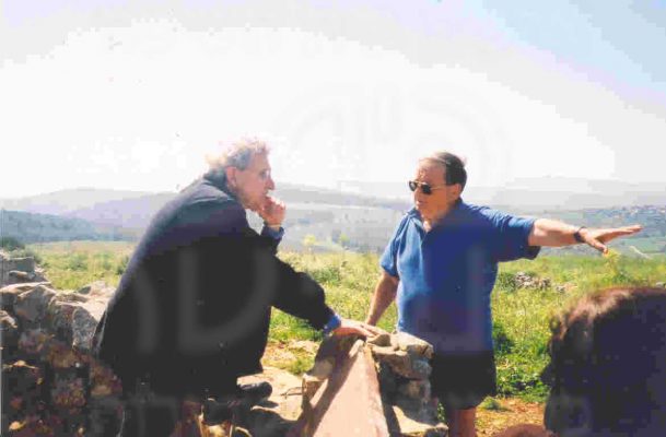 2001 עזריה וא.ב. יהושע