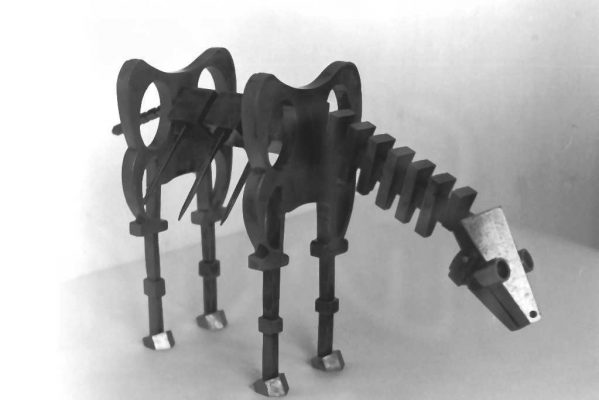 3214-PICT0009 מיצירות מוני מרוז