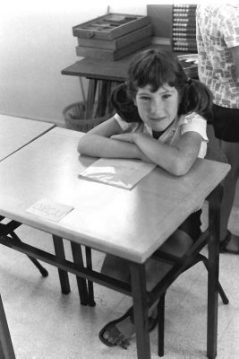 34-9100-PICT0025 סיגלית אבן-נור בכיתה 1977-001