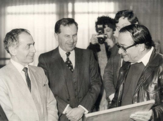 5.2.1985 בכנסת עם היור שלמה הלל ועם אמנון רובינשטיין