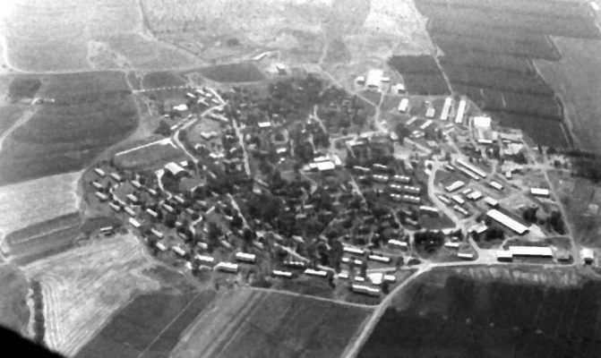 8355-PICT0040 בית השיטה מהאויר 1973